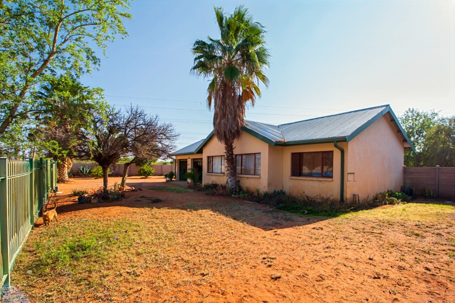 2 Bedroom Property for Sale in Blydeville Northern Cape